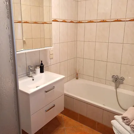 Aparthotel Apartmenthaus Kometerhof Flattach
